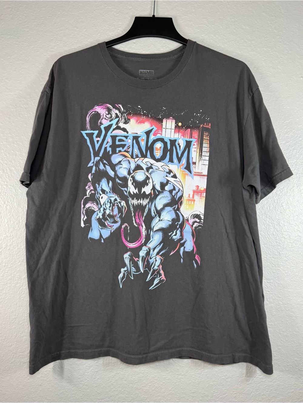Venom Graphic Print T-shirt Men’s Size XL Gray Tee